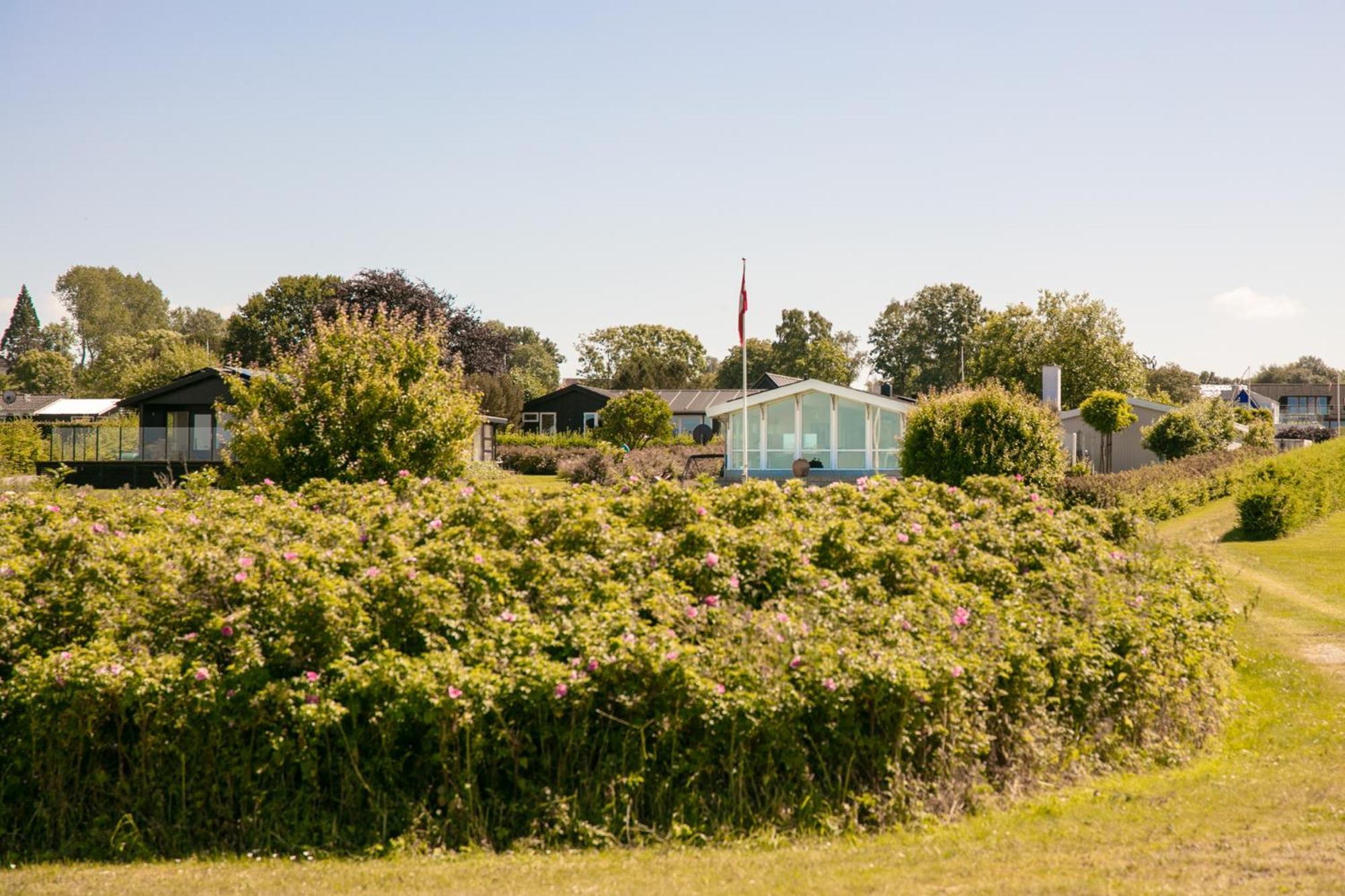 Strandhuset. Asperup ภายนอก รูปภาพ